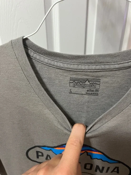 Patagonia Gray Short-Sleeve Ventura Logo Tee with Blue Accent - Picture 2 of 3